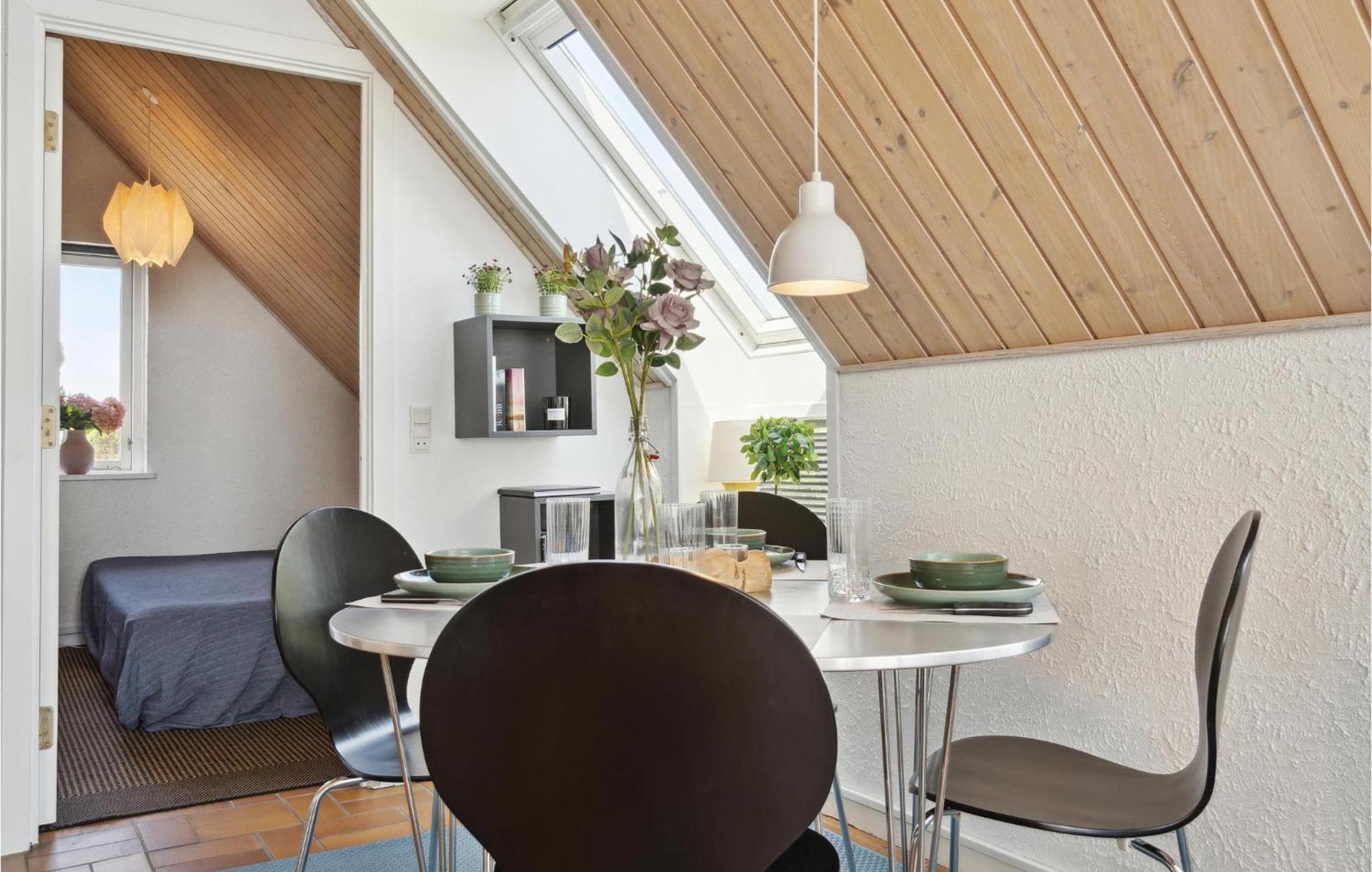 1 Bedroom Nice Apartment In Idestrup Bøtø By Dış mekan fotoğraf